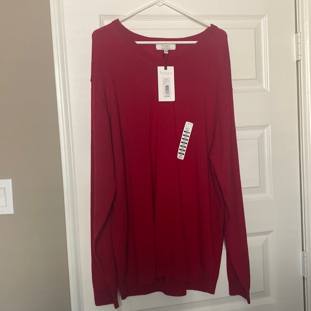 Men’s sweater perfect for a holiday gift